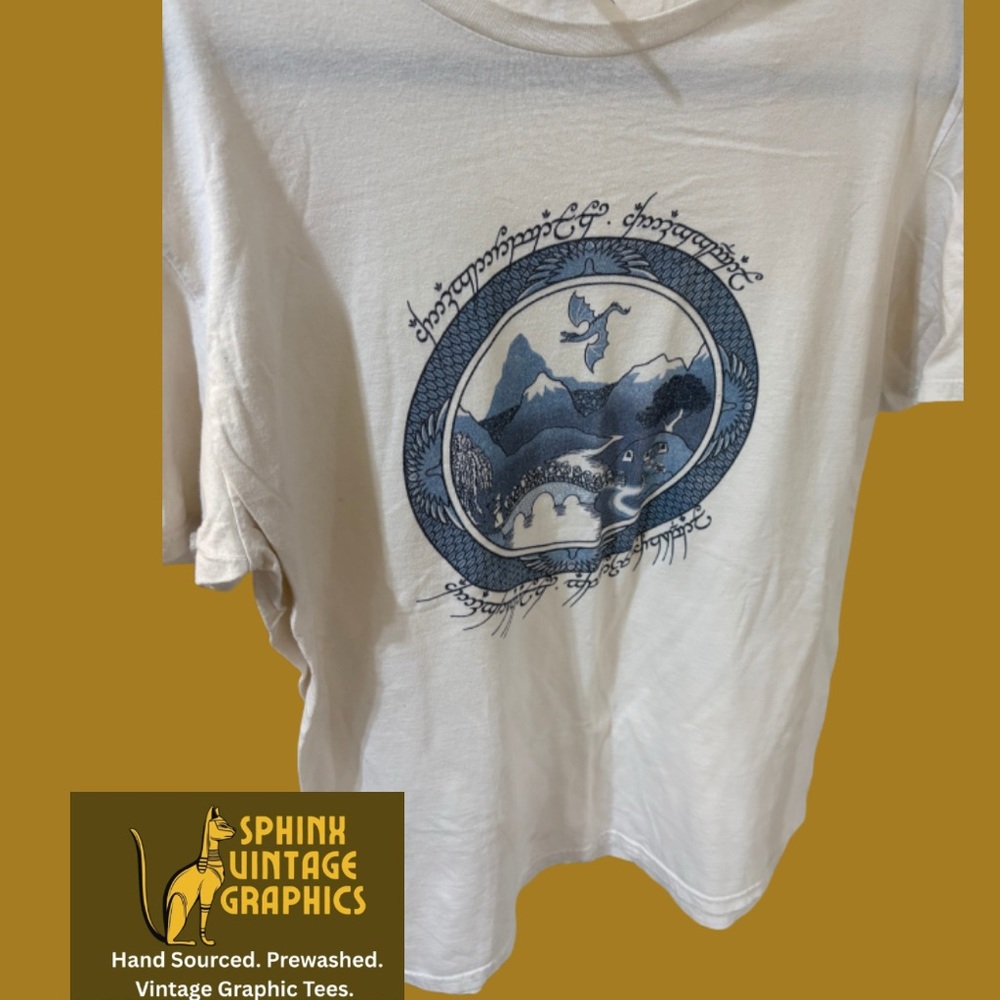 Vintage blue and white Chinoiserie tee